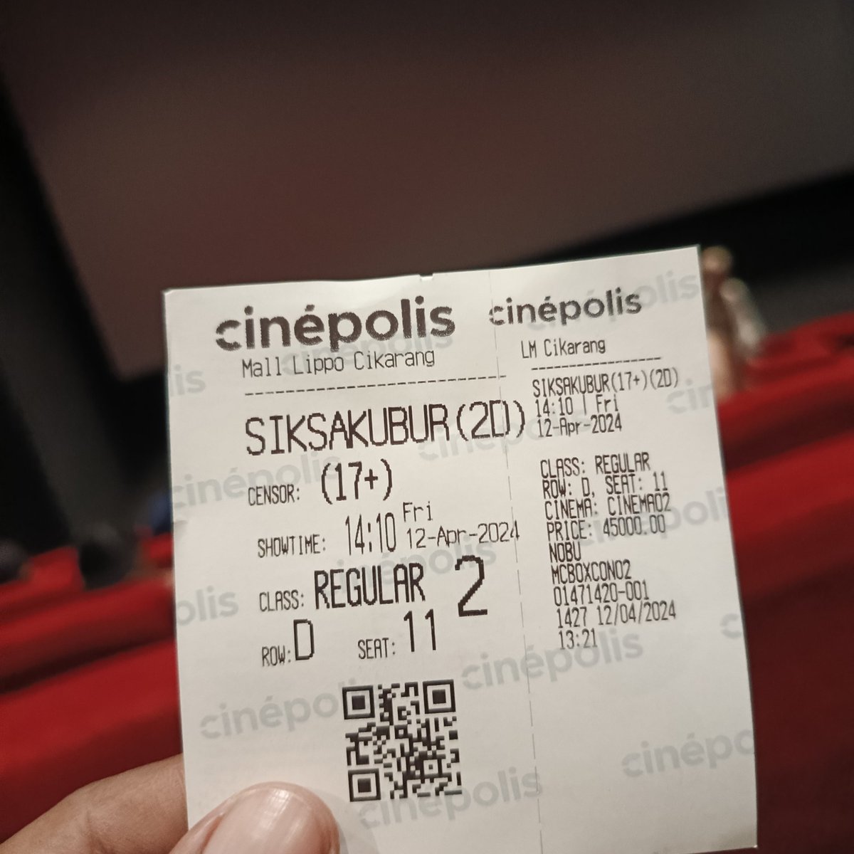 Epik pisan Siksa Kubur film mas <a href="/jokoanwar/">GHOST IN THE CELL - A FILM BY JOKO ANWAR - SOON</a> . Kelar film langsung cari masjid mall. Spontan , kontan efeknyaaaa. Makasih udah bikin film beginian. Ditunggu film selanjutnya.