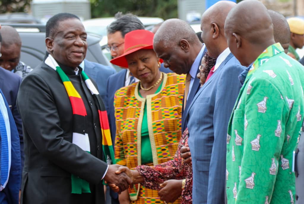 #Zim 1 HE President @edmnangagwa has arrived in Kamativi for the commissioning of the spodumene processing plant. Our strength is in our minerals and agriculture. #EDWORKS towards #Vision2030 ✊🇿🇼 @CadreShangrila. @chrissy10charu @ZANUPF_Official. @Varakashi4ED