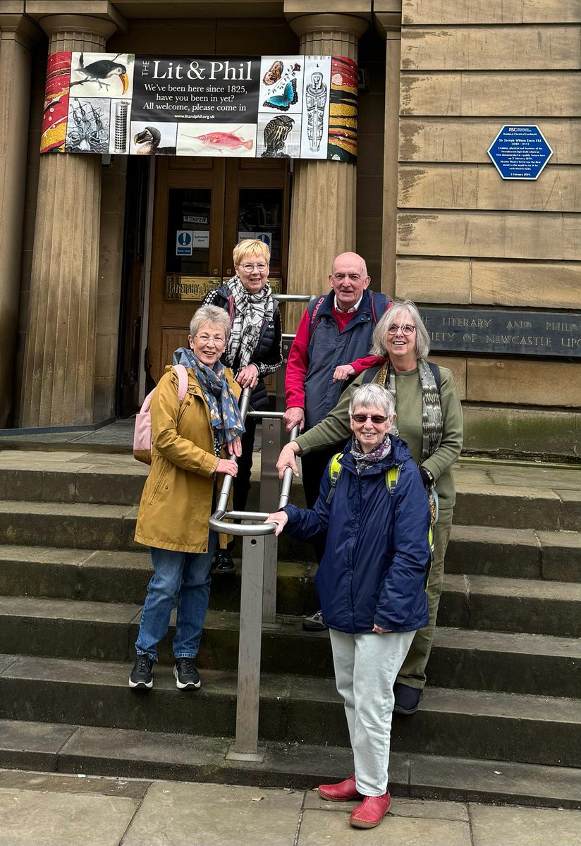 What do @1972SHP Fellows do in retirement? Meet up 2x a year in different places and explore. Newcastle this week - tho sadly @CCulpin absent. Lit & Phil, Mining Inst, Art Gallery & we stood where Stephenson built Rocket and where Garibaldi and Kossuth plotted revolution