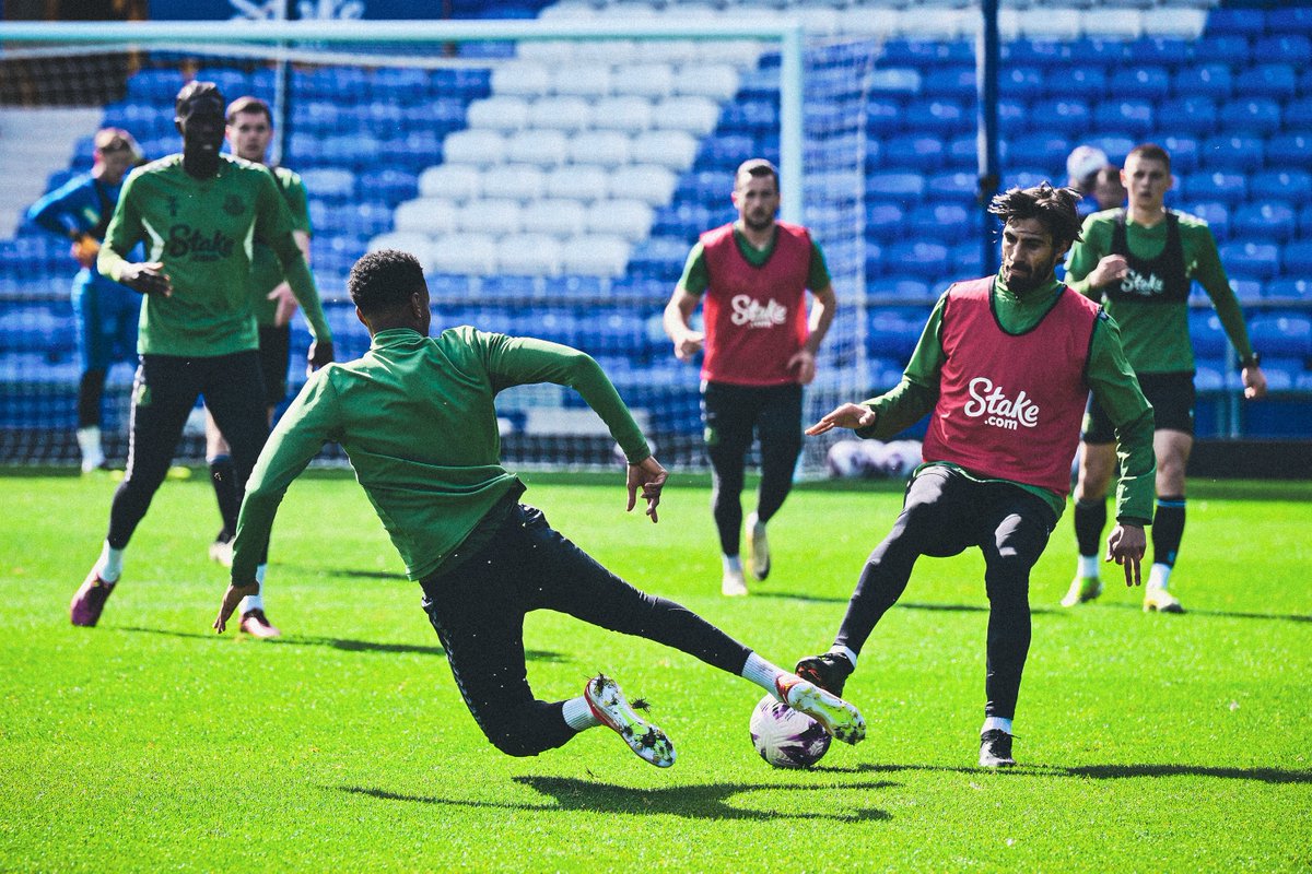 Toffees training 🔵