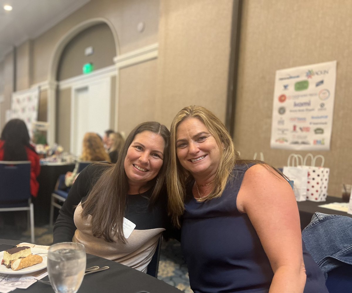 Ms. Martello 📚 tweet media