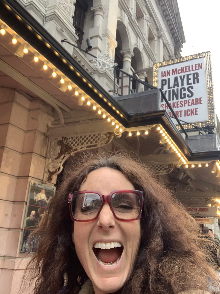 So happy to have been at the opening night of Player Kings starring @IanMcKellen at the Noël Coward Theatre! @PlayerKingsPlay #OpeningNight