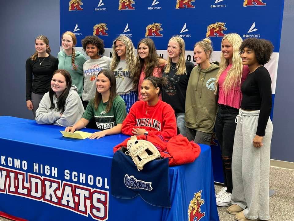 Huge congratulations to our very own <a href="/Liliana_L_09/">Liliana</a> on her signing yesterday! You are going to do great at Huntington and can’t wait to cheer you on at the next step!!