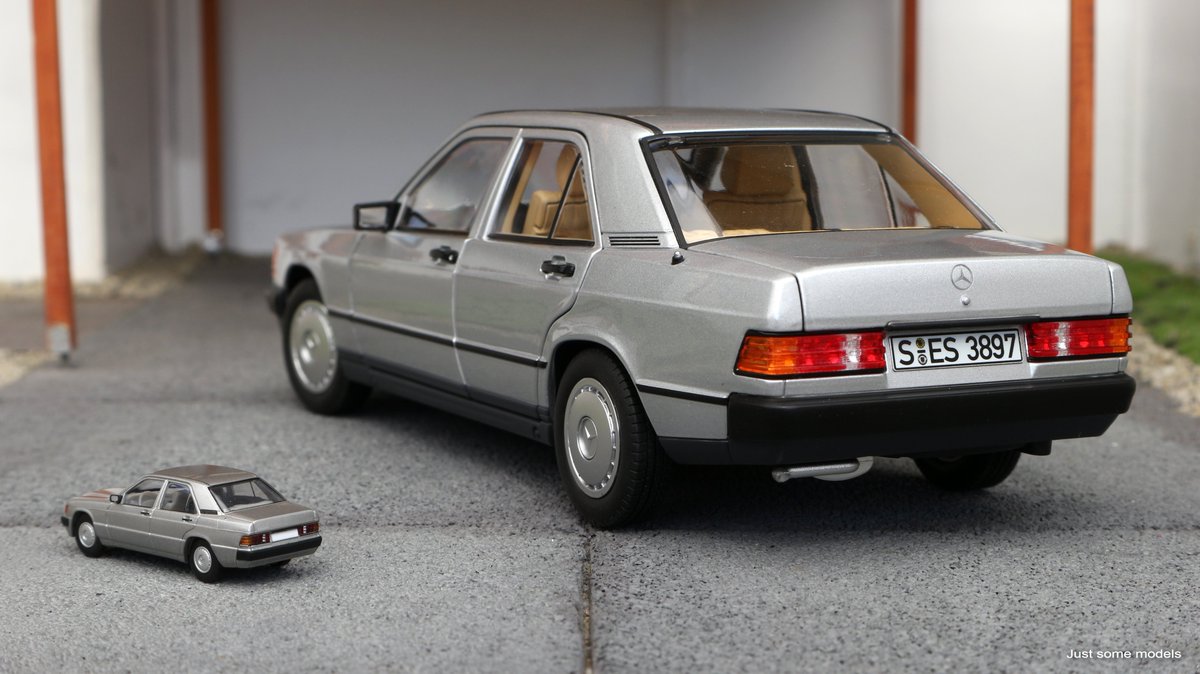 W201 Me and Mini-Me.

- 1:18 Mercedes-Benz W201 190E - Norev
- 1:87  Mercedes-Benz W201 190E - Brekina

#mercedes #classicmercedes #190e #w201 #118scale #187scale #h0scale #dircast #modelcar #miniature #norev #brekina #diorama