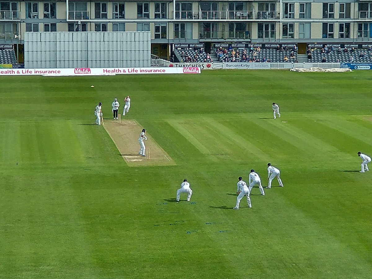 Joe Root batting at Bristol for the first time in all domestic cricket and dismissed by Zaman Akhter for 2! Some lad called Brook coming in... #bbccricket