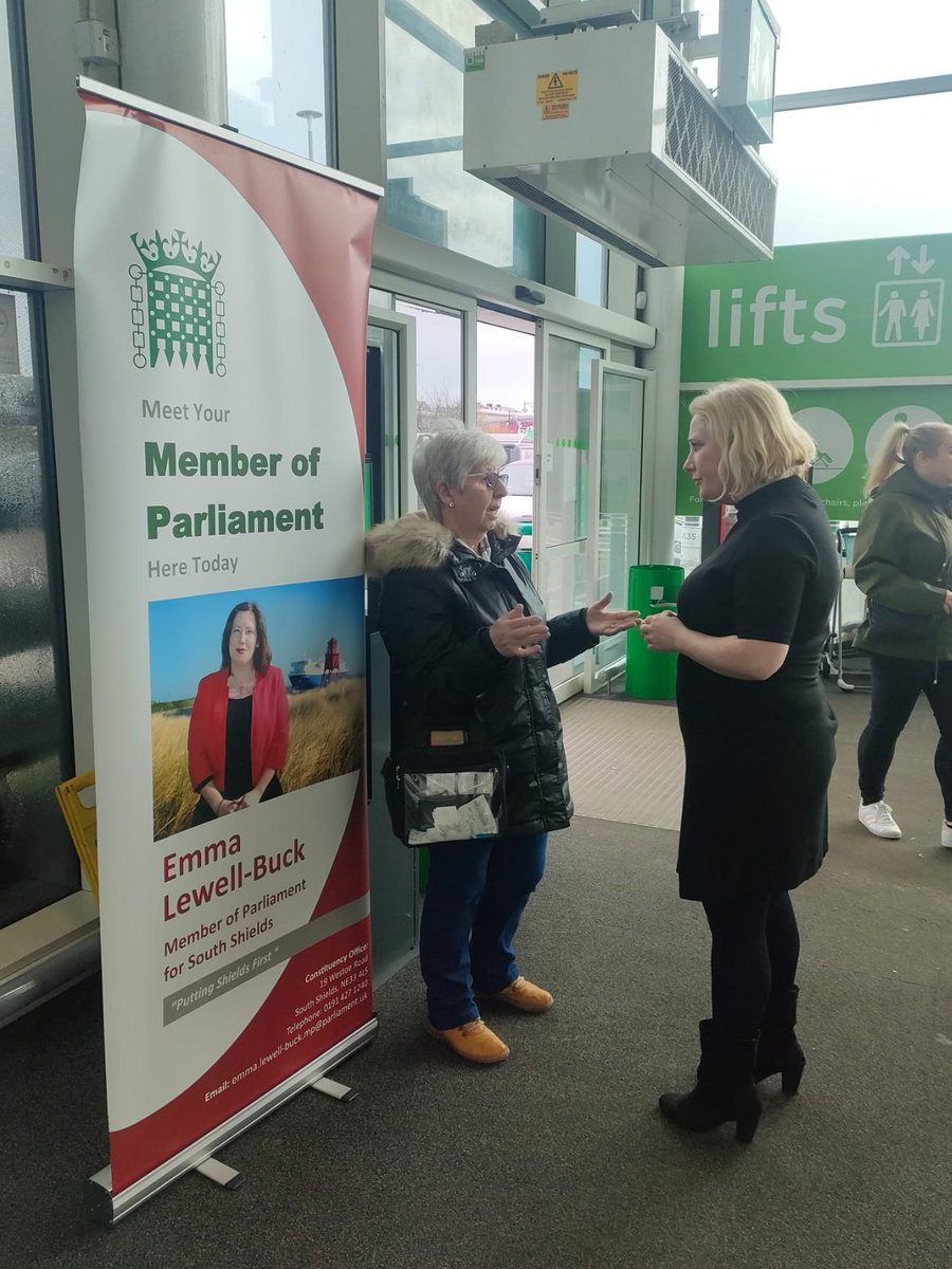 Lovely to see so many constituents this morning at my regular @asda drop in. Thanks to everyone who came over for a chat ☺️