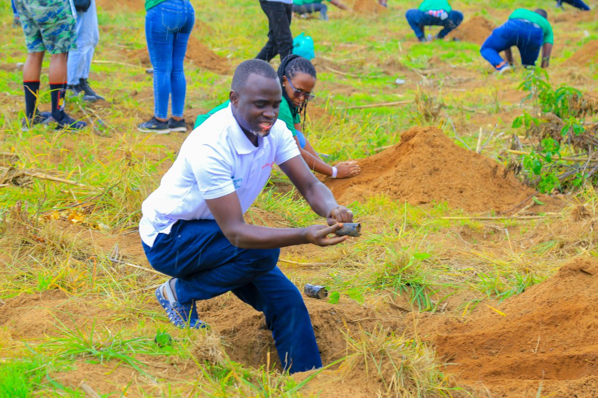 APPRECIATION POST With whom will you be planting trees during the #REIKasese edition? Registration is open. tujaguze.com/rotary/events/…