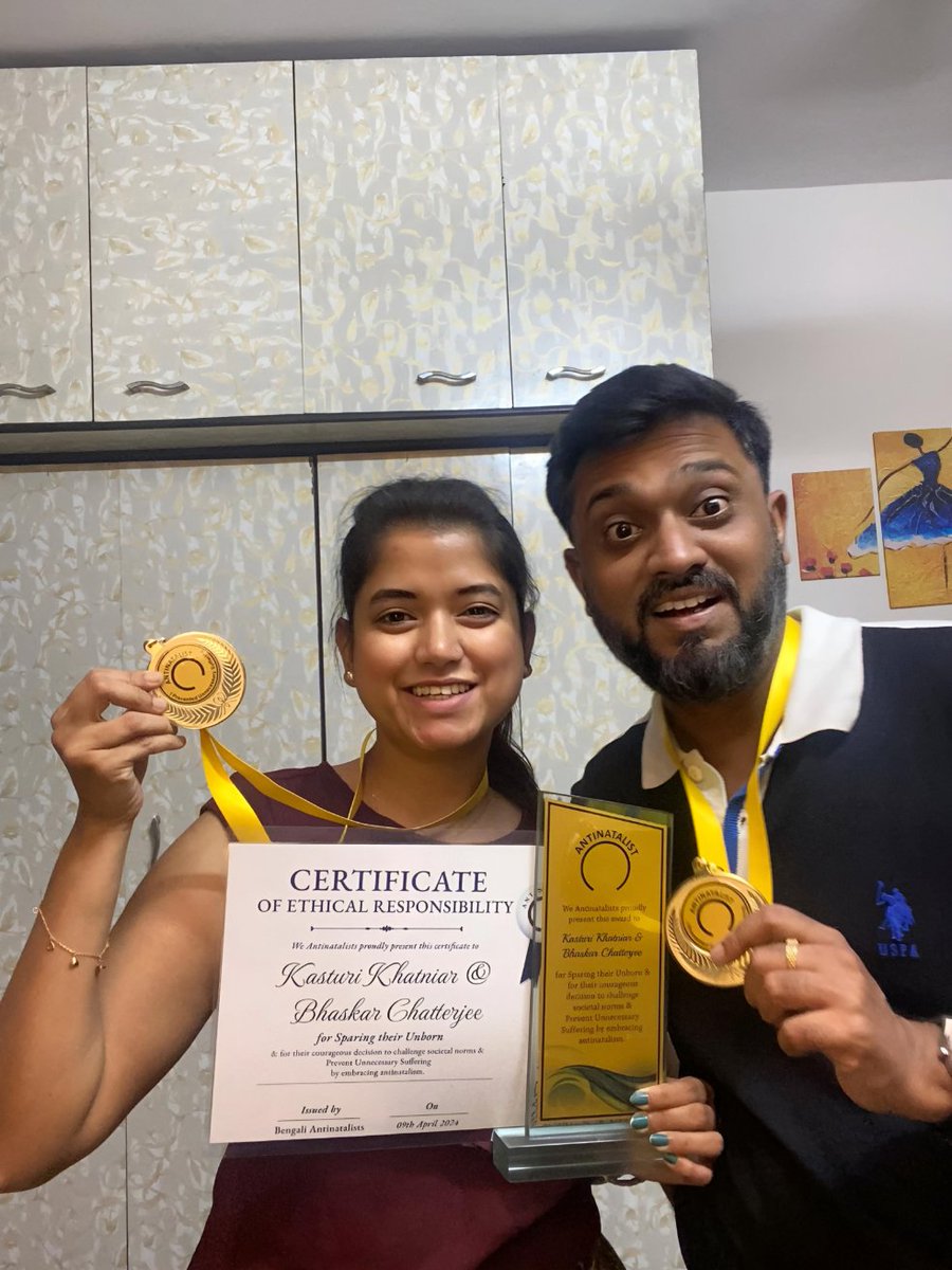 jonmodanberodhi's tweet photo. Antinatalist Couples Award Ceremony.
Couples were presented with medals, certificates, and trophies in recognition of their courageous choice to abstain from procreation.
video: https://t.co/hZjIMIvufr
by @SHK_Movement (🇮🇳)
#antinatalism
#birthstrike
#jonmodanberodhi https://t.co/kXRsiweSsf