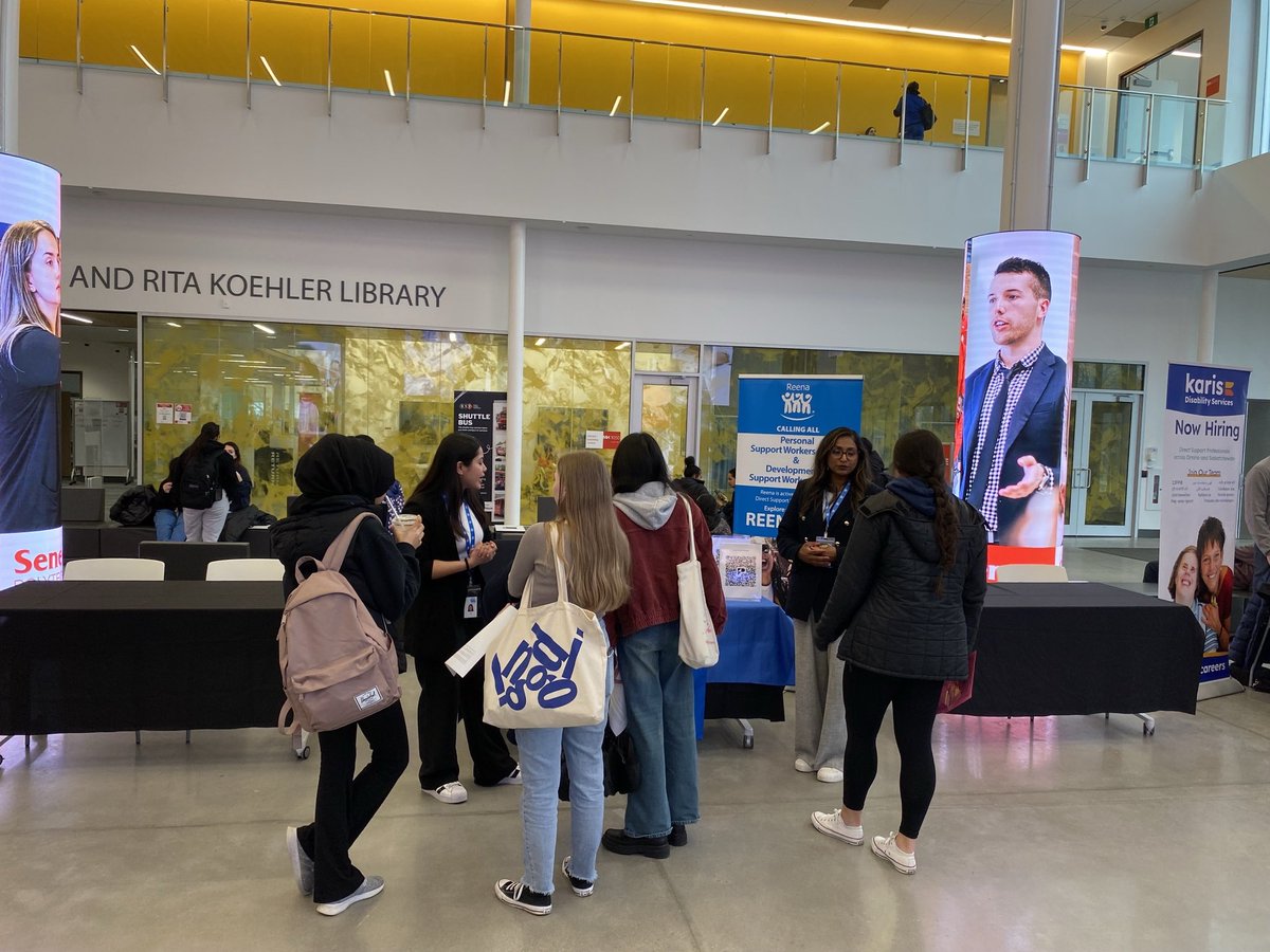 #ReenaFoundation thrilled to connect w/@senecacollege students, exploring career paths in #developmental #disabilities. We empower change-makers, offering careers dedicated to promoting dignity, independence & personal growth to people living w/developmental disabilities.