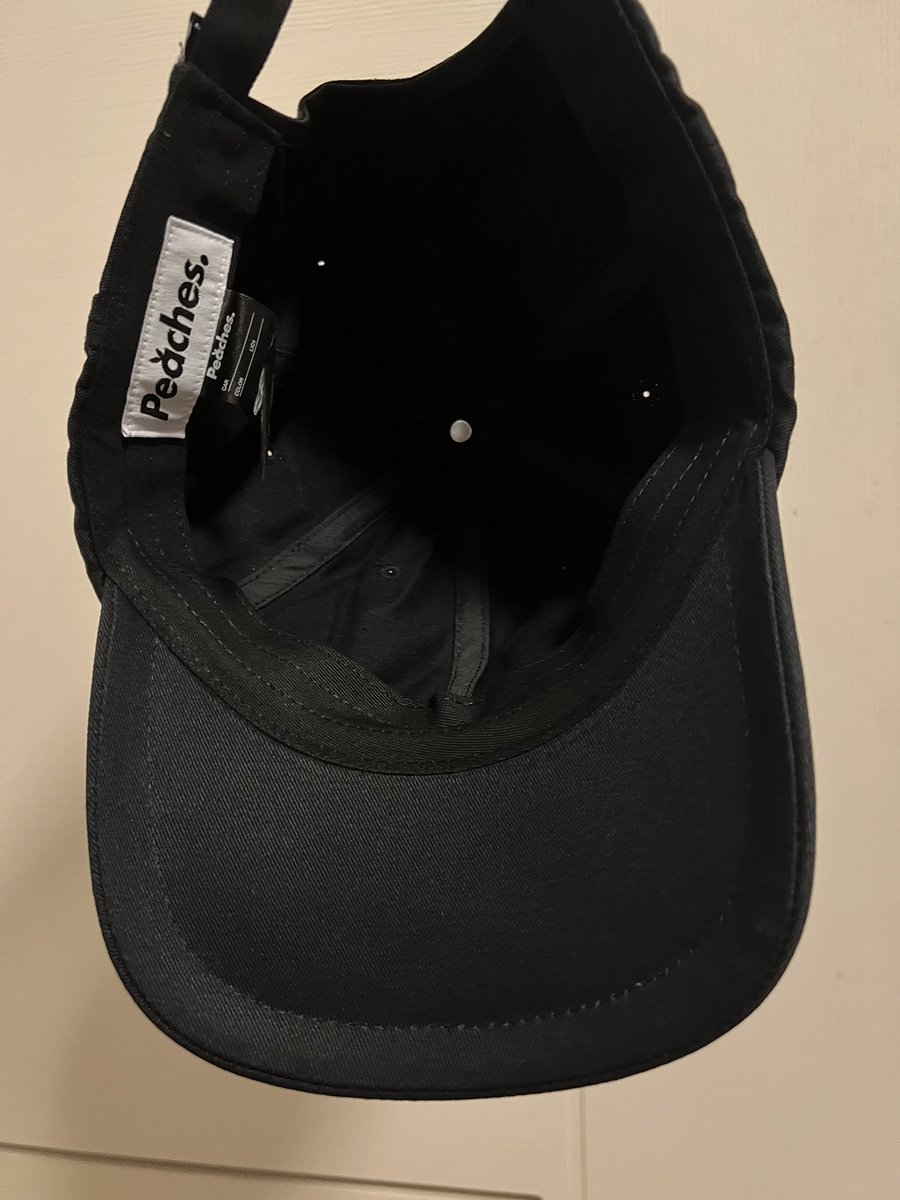 ขายของสะสม nct127 ✅ 

หมวก nct127 

ของเราเอง ซื้อมาเก็บอย่างเดียวค่ะ

ไม่เคยใส่นะคะ

ราคา 350 บาท

ส่งฟรี

สนใจทักDMเลยจ้า

#ตลาดนัดnct #ตลาดนัดnct127 #ตลาดนัดอซท