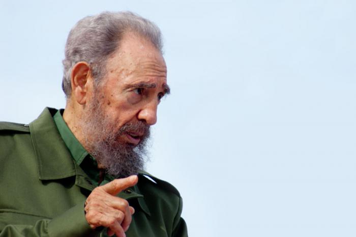 Fidel: 'La Revolución se siente segura porque marcha con paso firme, y está sostenida por los brazos vigorosos de nuestros campesinos y nuestros trabajadores'. #LaHabanaDeTodos #LaHabanaViveEnMí