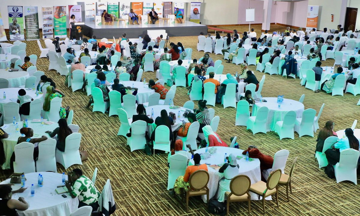 An aerial view of attendees at the National Gathering of Women in Agri-Food Systems.
#WomeninAgriFoodSystem
#Stand4herland
#S4HL