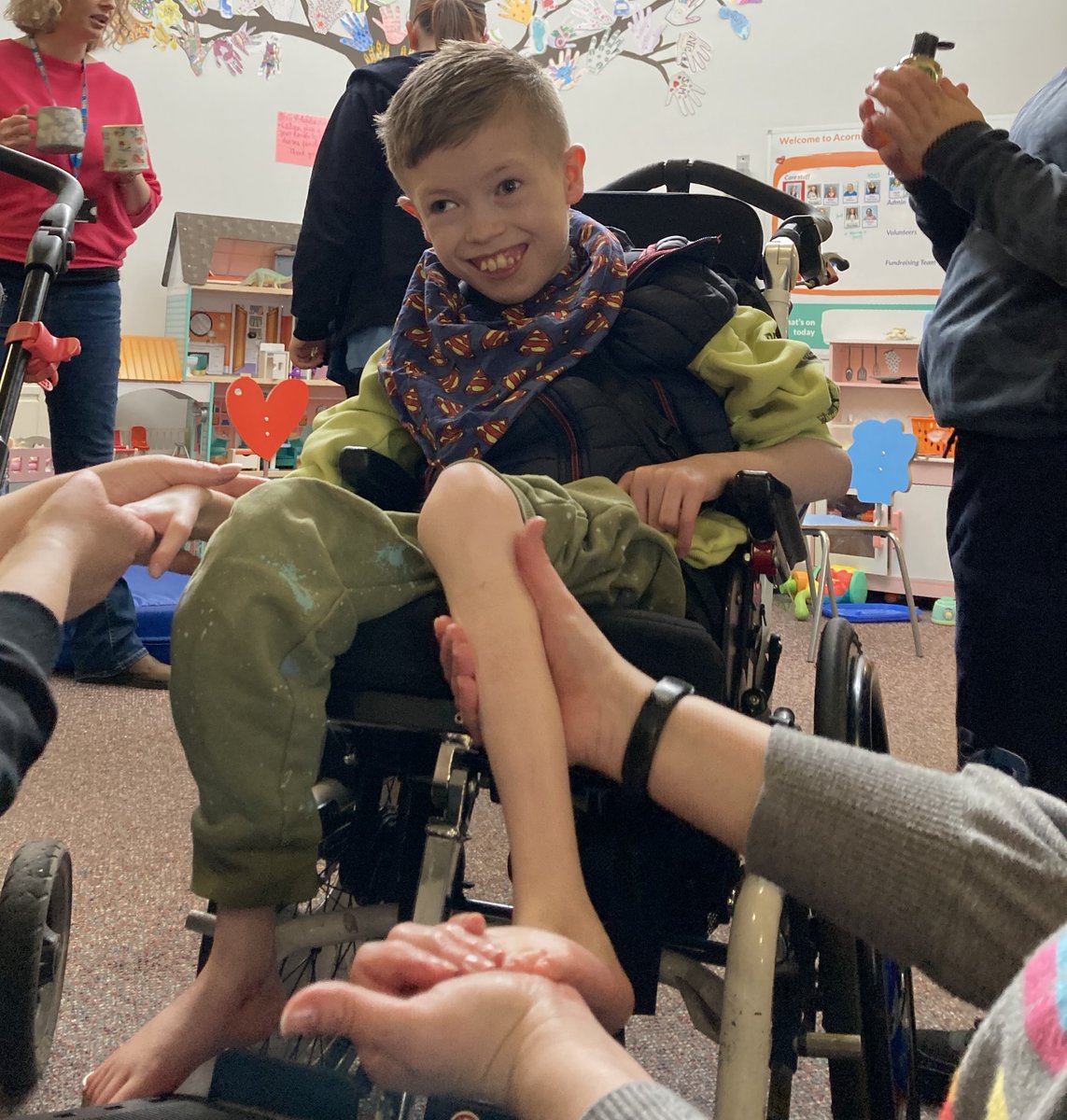 Now here's a sensory experience that's particularly 🌸 lush 🌸 Thank you to Lush in Worcester for coming up to Acorns in the Three Counties and providing a wonderful sensory experience for the children ♥ Harry and Megan loved getting involved!