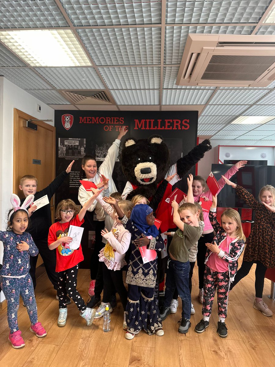 HAF | Easter holidays success!🐰🙌 Yesterday we hosted our final Healthy Holidays camps for the Easter half-term, and what an amazing two weeks it has been! With 8 camps across various locations, we have seen hundreds of children come and spend their day with us having fun.🔴⚪