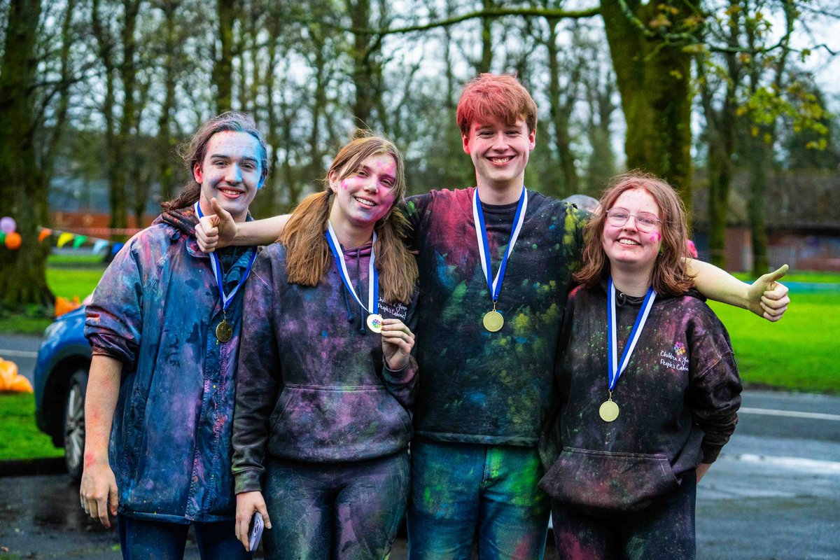 A grey day in Kilmarnock was transformed into a riot of colour at an event organised by the East Ayrshire Children and Young People's Cabinet this week. Read more: orlo.uk/Wrgqm @VibrantEAC