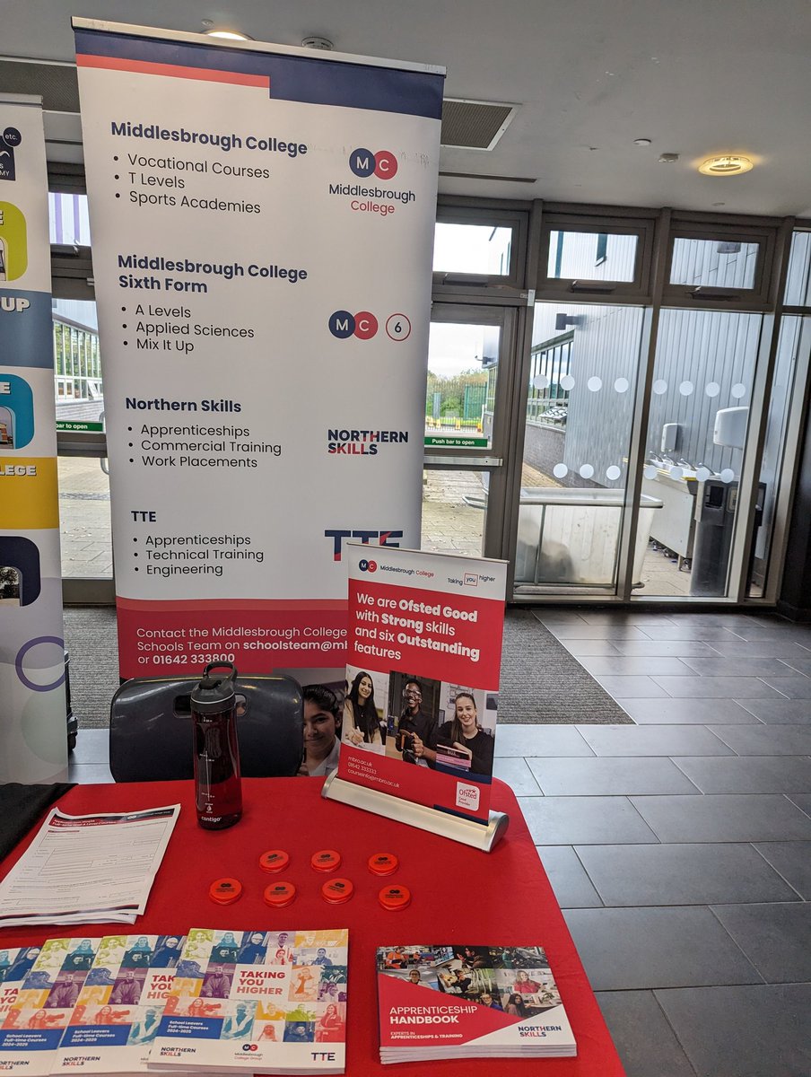 Meg is over at @OutwoodAcklam this afternoon for Y11 drop in - pop over and say hi!