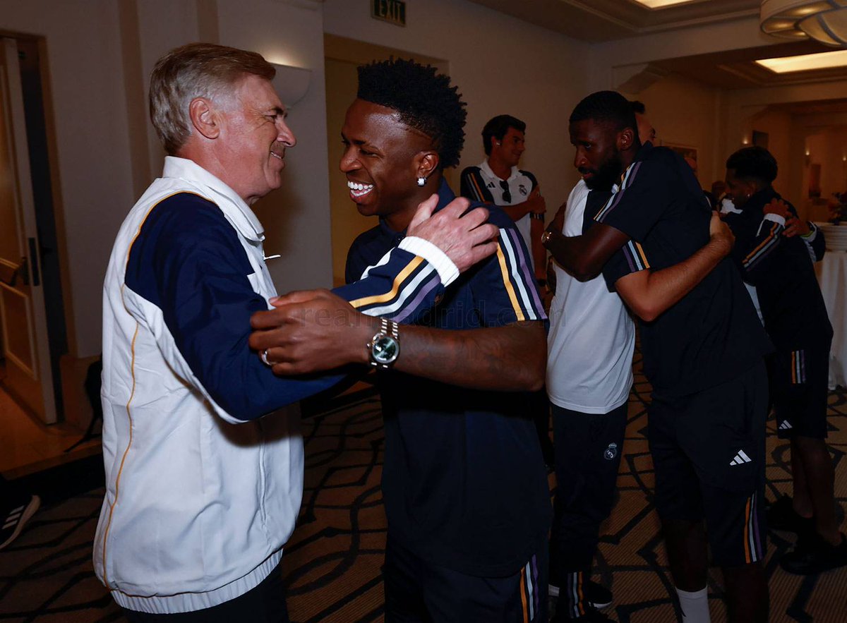 Are you going to keep Rodrygo on the left? Ancelotti: 'It may be. Vinicius is very humble and has understood that this system can be good for the team, playing more inside. It is something I have talked to both of them and they agreed.'