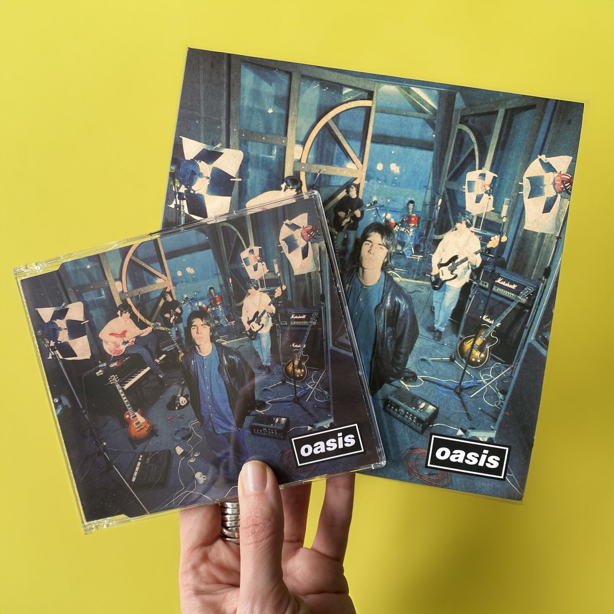 Celebrating the 30th anniversary of the legendary 'Supersonic' @oasis have released a special limited-edition replica of the original CD single and pearl coloured, numbered 7”, which is out today! Guess what we'll be listening to today...