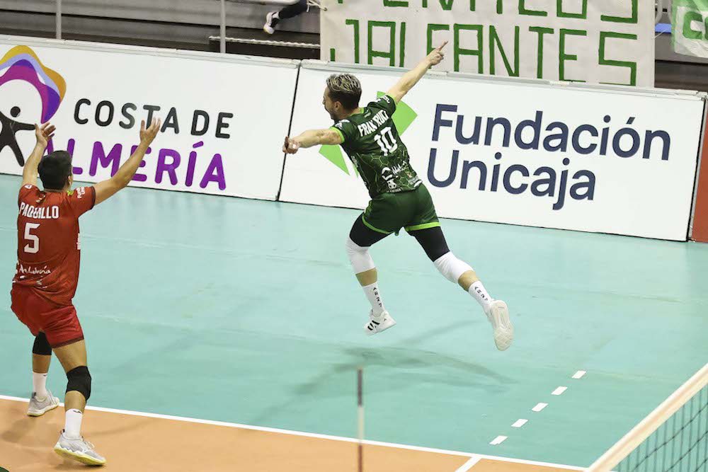 Los ahorradores, a lo Machado ✍🏻: “Se hace camino al andar” 👣

📰 almeriavoley.es/partidos/los-a…

💚 #VamosVerdes!
🏐 #SomosVoleibol

#Unicaja #Almeria #Almería #UnicajaAlmeria #UnicajaAlmería #Voleibol #Volleyball #Volley #Pallavolo #Volei #Andalucia #TeamJoma #picoftheday