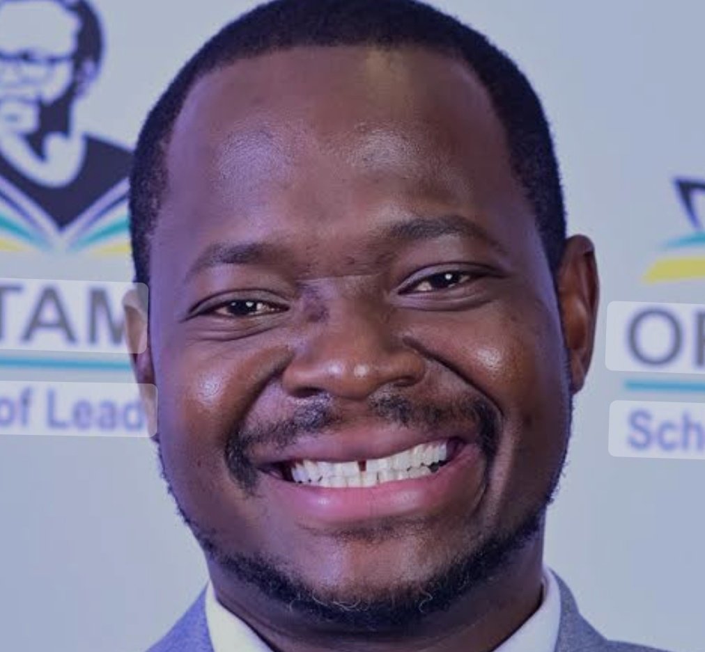 Remember #OUTA's exposé on the #NSFAS recordings? Meet Mr C! Joshua Maluleke,a board member at @ORTamboSchool of Leadership, also implicated in corrupt activities with NLC funds, is a businesspartner of Douglas Ramaphosa (CR's brother). Read more here: outa.co.za/blog/newsroom-…