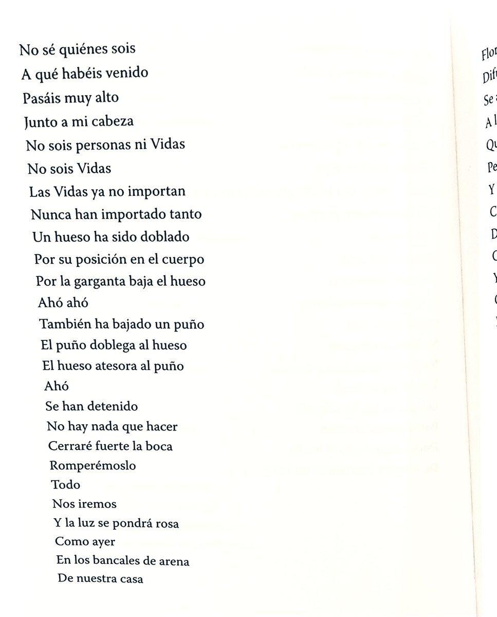Con ‘La hora del abejorro’ Ángela Segovia cierra la trilogía de la Bella Muerte, y lo hace con un poemario que me ha parecido extraordinario. Un final perfecto para uno de los proyectos más interesantes de la literatura española de los últimos años.