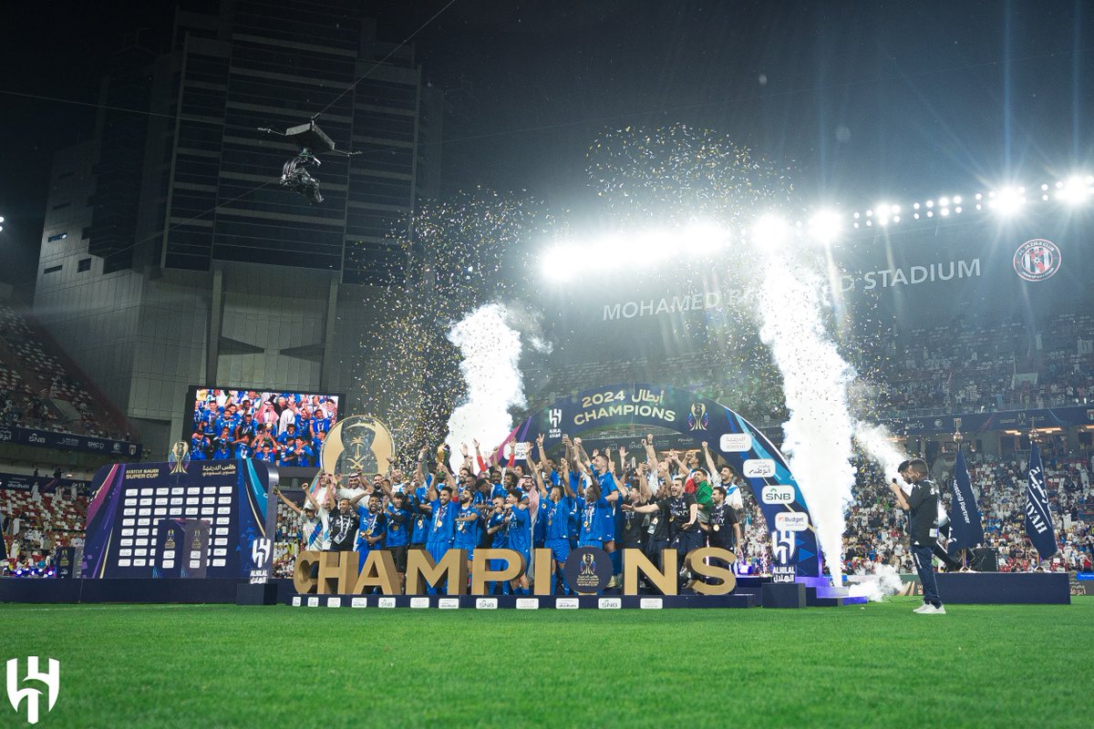 📸 هلال لا يحتاج إلى ترائي عبر المراصد الفلكية.. يمكن تحرّي #الهلال في منصات الذهب 🏆💙