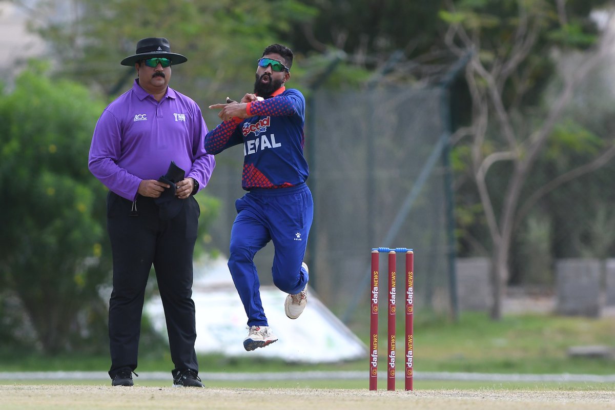 Drinks ! Malaysia are 69/1 at 10 overs 🏏 📸: ACC Catch the action live 📺 : youtube.com/live/v-esX0dQJ… #ACCMensPremierCup2024 | #WorldCupYear2024 | #OneBallBattles | #NepalCricket