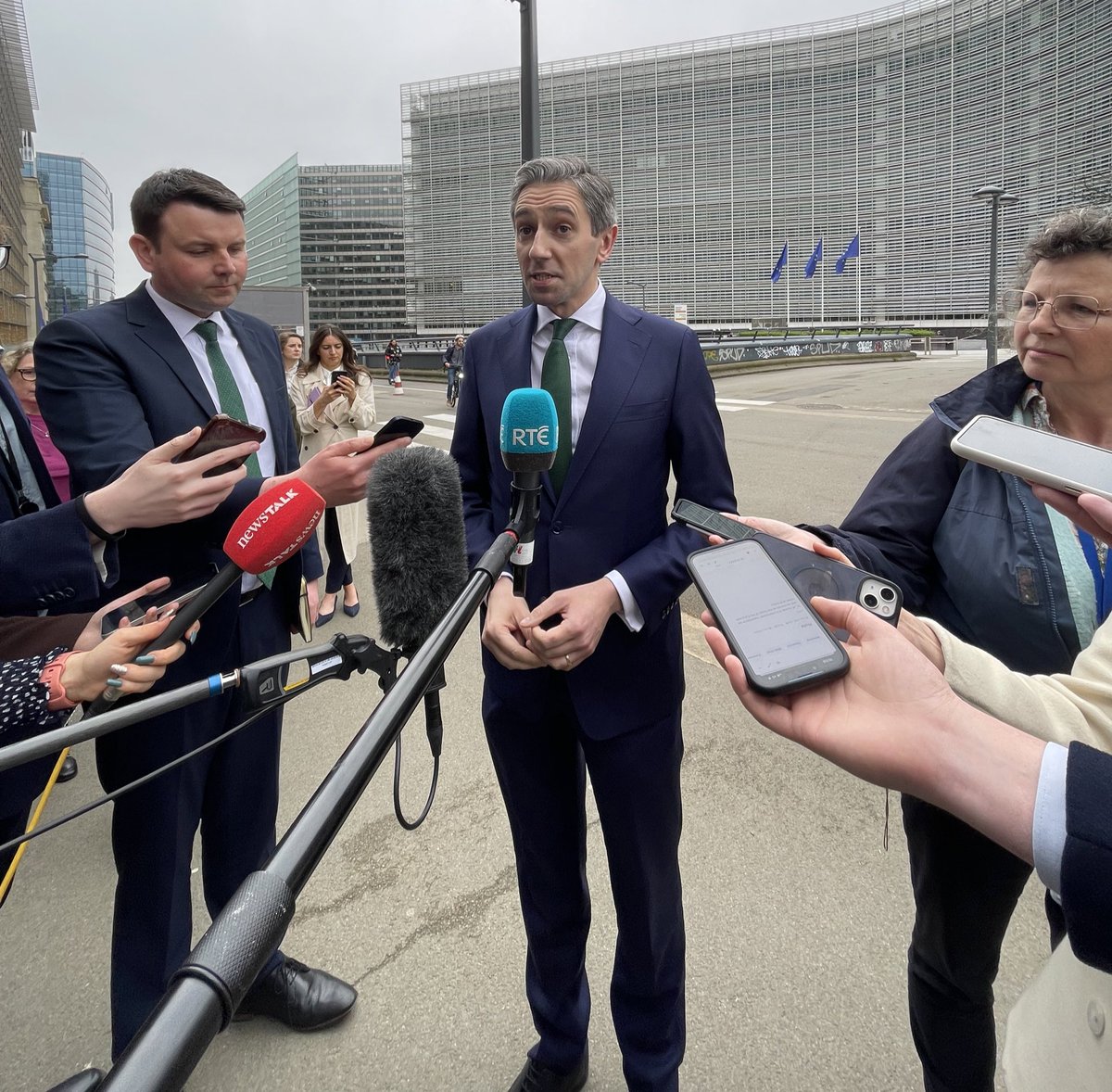 Taoiseach Simon Harris making his debut in Brussels as Irish leader yesterday calling on other EU countries to join Ireland’s move to recognise the state of Palestine looking to create an coalition of countries ready to do so - but says 🇮🇪 will not wait for EU on it.