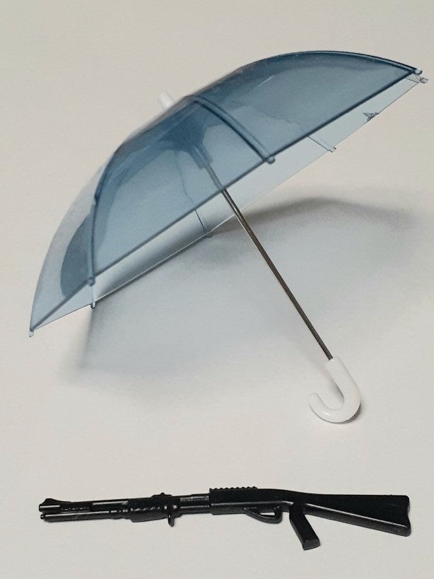 セリアで山田化学の鉄砲買ってみたんですけど、同じ売場に同社の傘もあるの見るとつい…アレっぽいの作れないかって思っちゃいますね？