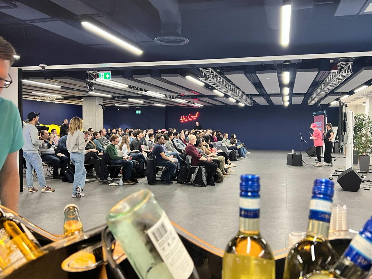 Last night's #LondonMeetups revival was a huge success! A massive shoutout to all our attendees and speakers for making it such a memorable event. Can't wait to catch up with you all again at the next one. 🎉