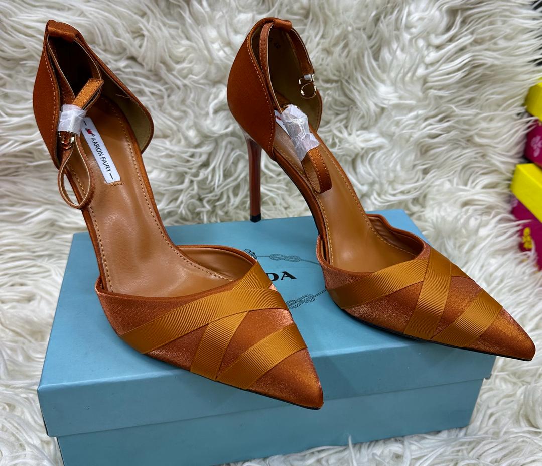 😷Shoesly 👠 tweet media