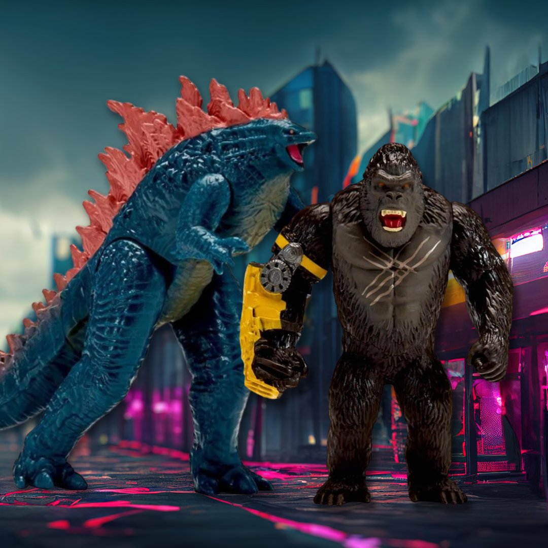 TopPickToysUK's tweet photo. Epic battles on a smaller scale. These 3.25" scale figures still provide big thrills without the big bills! Take home Godzilla &amp; Kong today.

https://t.co/EuTK1Zogt3

#toyshopuk #kidstoys #GodzillaXKong #GXK #Monsterverse #retford https://t.co/pCu3MlRr71