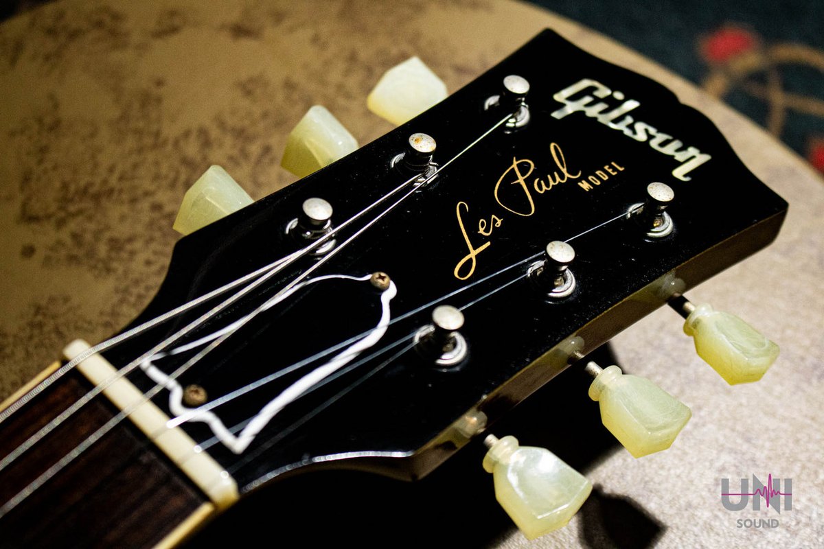 ／
4/14(日)20:15発売開始‼️
Gibson Custom Shop Joe Perry 1959 Les Paul VOS 2013
＼

世界的ロックバンド「エアロスミス」のギタリスト'Joe Perry'シグネチャーモデルが遂に入荷！カスタムショップ生産の希少なモデルでシリアルは「JP59 109」
digimart.net/cat01/shop5031…
#Gibson #JoePerry