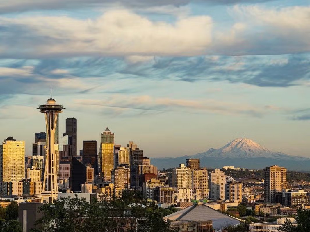 30 years ago, the Hollywood hit movie showcased Seattle's beauty and now, it's booming with diverse and vibrant urban growth thanks to software development. #Seattle #TechBoom #30YearsLater