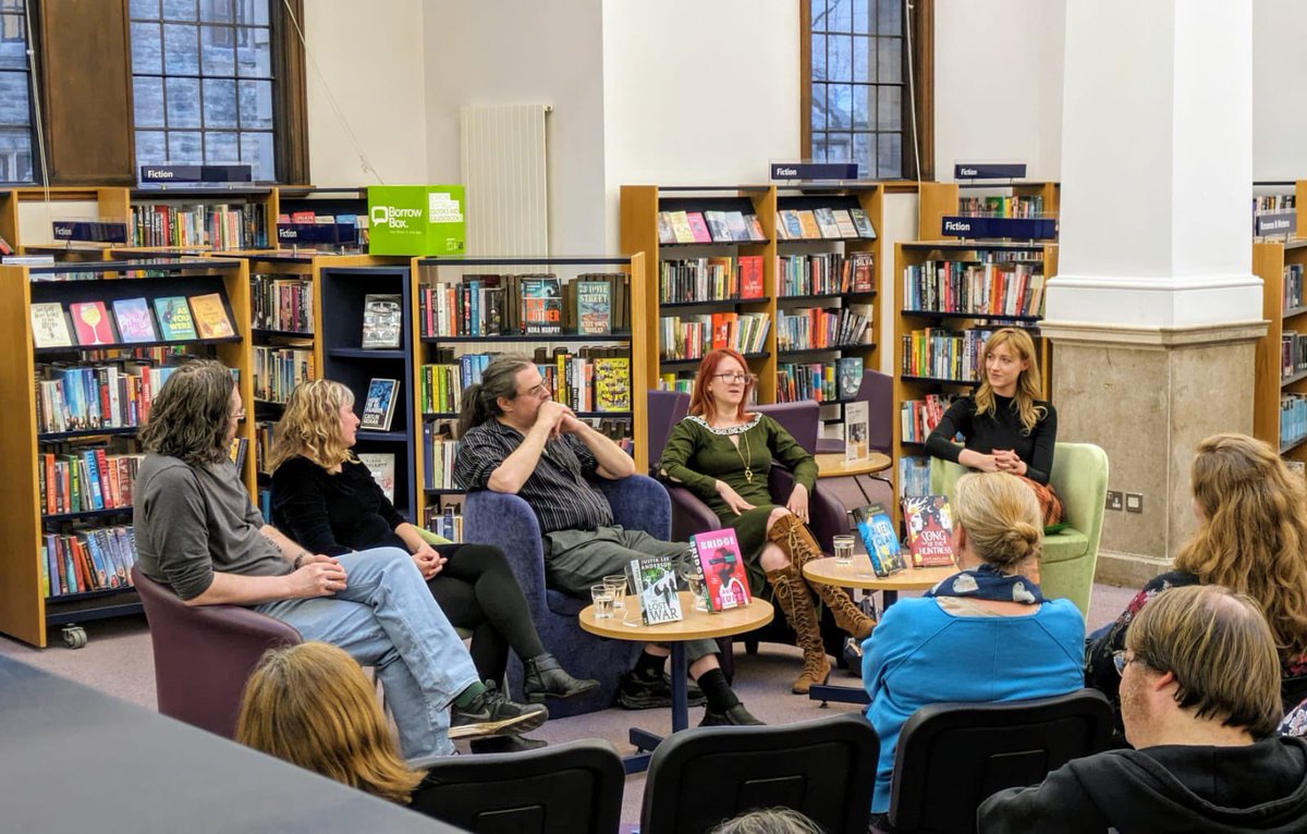 We had so much fun at our For The Love Of Fantasy event last night! @laurenbeukes @authorjla @silvanhistorian and @aptshadow talked all things world building and allegory, writing methods and what makes us inspired to write (we’re still giggling over that one!) 😉… 1/2