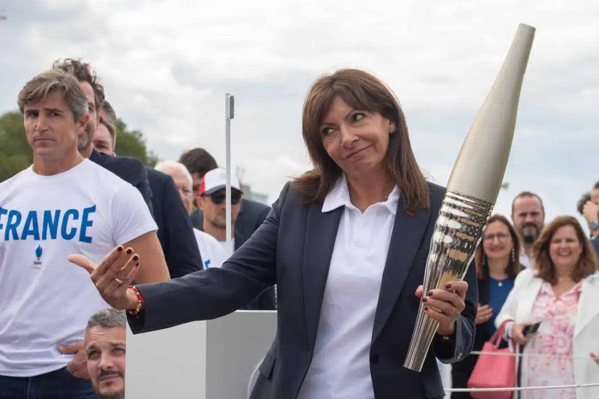 #AnneHidalgo se rendra mardi à Olympie en Grèce pour l'allumage de la flamme olympique qui arrivera sur le territoire français le 8 mai à Marseille. bfmtv.com/paris/la-mairi…