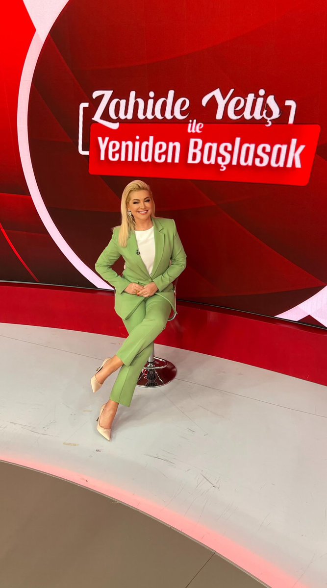 Zahide Yetiş ile #YenidenBaşlasak, canlı yayınla Star’da! 🔗 startv.com.tr/canli-yayin