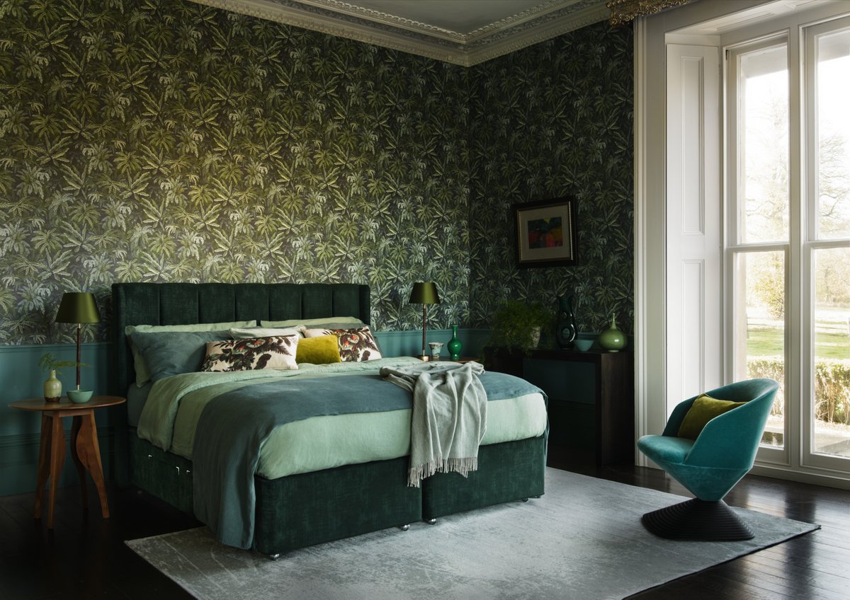 Perfect for restless sleepers the Pillow Top Elite is a plush pillow top mattress made with RWS wool, Adaptiv™ comfort springs, ReActivePro™ pocket springs, and two layers of Talalay latex for unrivalled relaxation.

See more: bit.ly/3ViR2RM 

#HypnosBeds