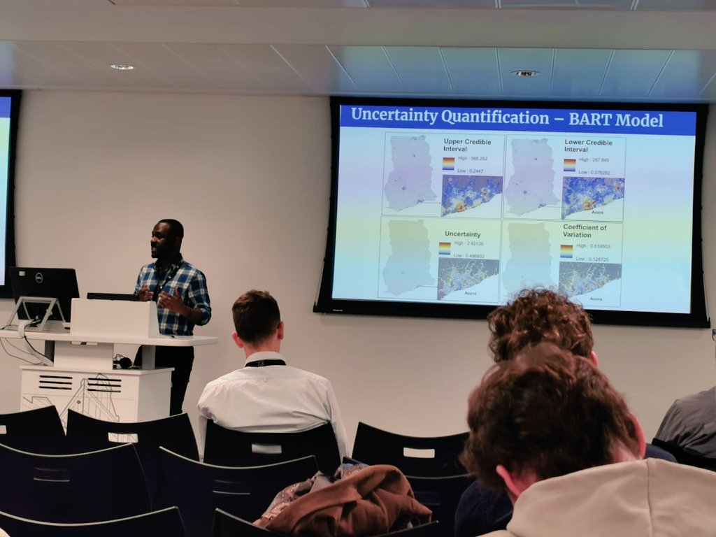 Had an amazing time presenting at this years @GISRUK conference hosted by the @UniversityLeeds. Shared insights into uncertainty quantification for population disaggregation for some of the amazing work we do @WorldPopProject at @UoSGeogEnv