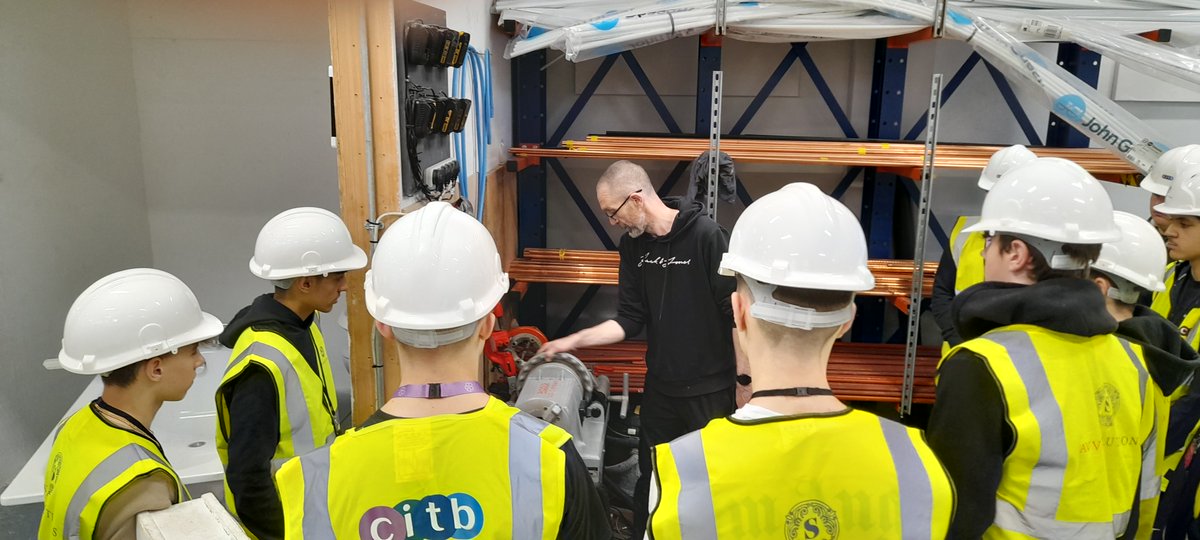 @CITB_UK @bamukandireland @WillmottDixon @morgansindallc @AVVsolutions joined together for informative sessions on career paths in #construction. Helping young people gain valuable insight and knowledge as well as take part in practical tasters. Watch 👉rb.gy/97rxld