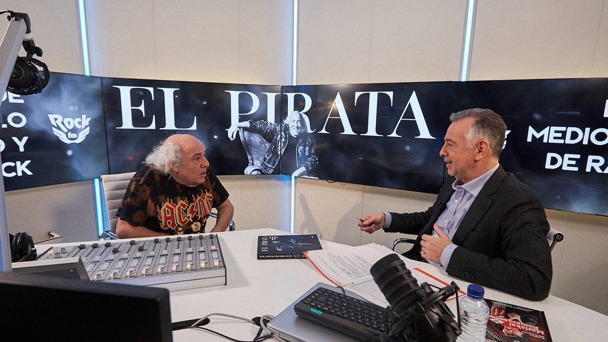 El locutor de radio y productor musical Juan Pablo Ordúñez, 'El Pirata', charla hoy con @JenaroCastroM en 'Plano general' a las 21:30 h en @La2_tve rtve.es/n/16053884