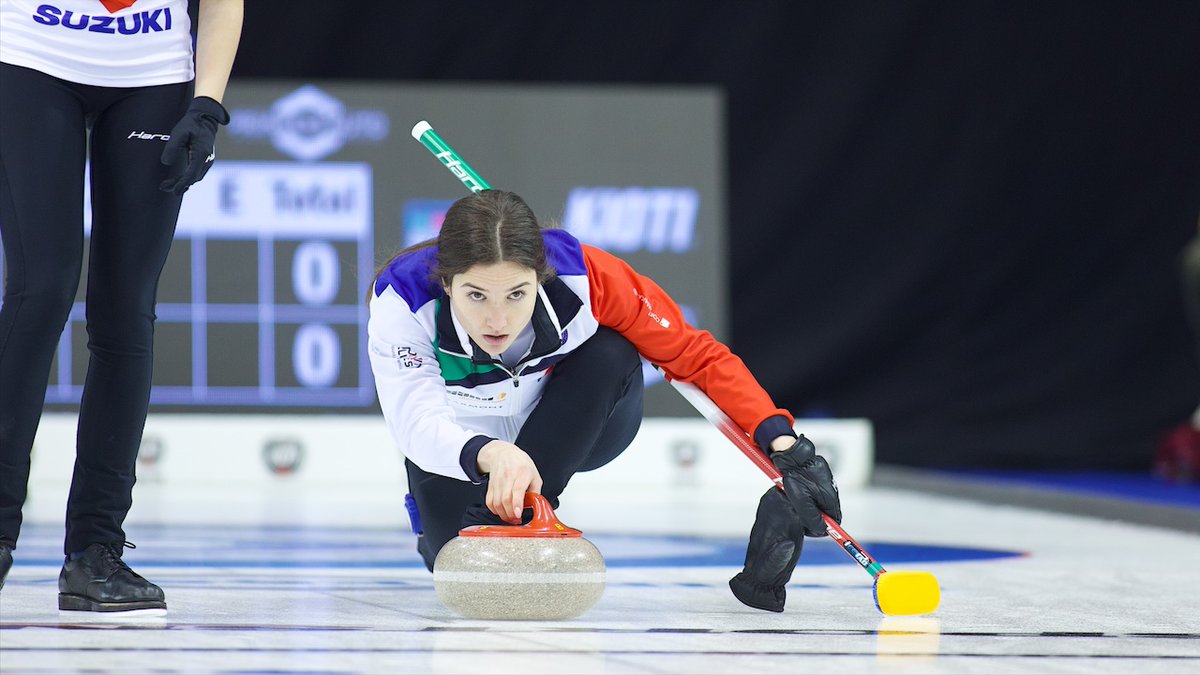 🌞 Rise and shine, it's Day 4 of the @princessauto Players' Championship at the Mattamy Athletic Centre in Toronto! Live Scores: thegrandslamofcurling.com/scores | #curling #GSOC 🥌