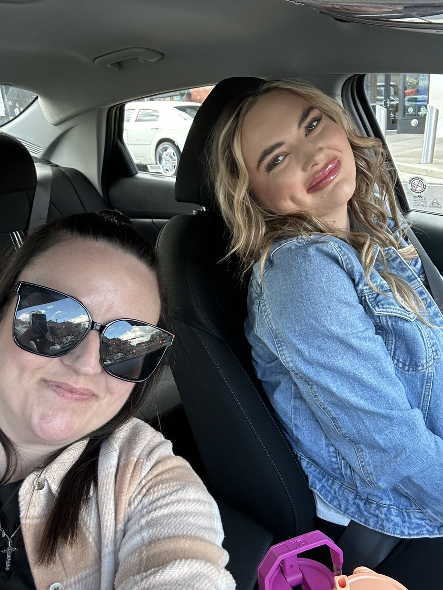 Thank you to Laura Wagner for her post! What a great chance for me to introduce Laura to @everyone as our new admin!! 
Laura is my best friend and she knows Guys case inside out so is perfect to be an admin on here!