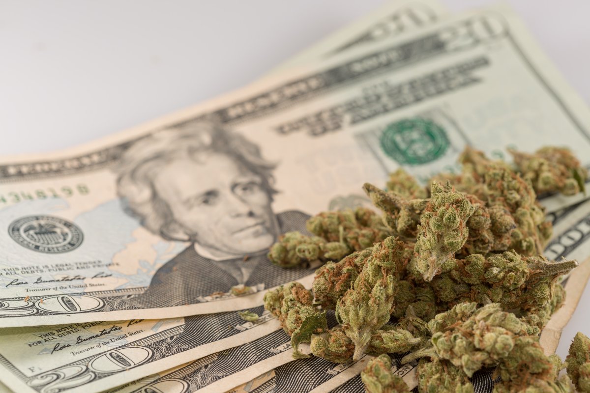 New Florida Division of Elections campaign finance reports show how much various cannabis companies have contributed to the campaign to pass a marijuana legalization initiative on the state's November ballot. marijuanamoment.net/these-marijuan…