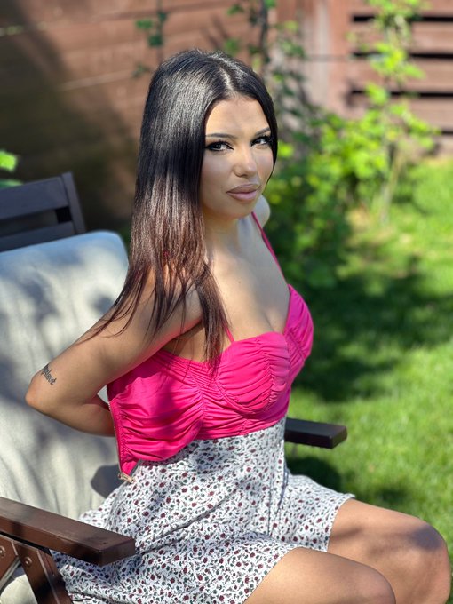 Help me get rid of it!   I&rsquo;m streaming outdoor today 🥰  https://t.co/o7RHD2Lzsk   #girl #brunette #streaming<a href="/tag/brunette"class="tags"><span>#brunette</span></a><a href="/tag/girl"class="tags"><span>#girl</span></a><a href="/tag/streaming"class="tags"><span>#streaming</span></a><a href="/tag/outdoor"class="tags"><span>#outdoor</span></a>