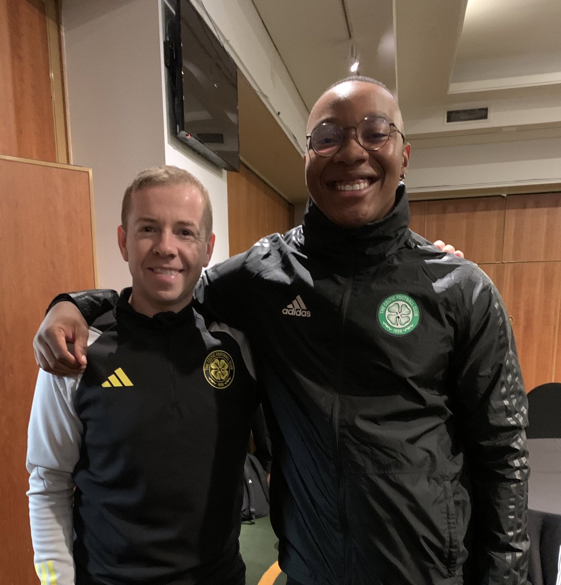 Paul Mooney tweet media