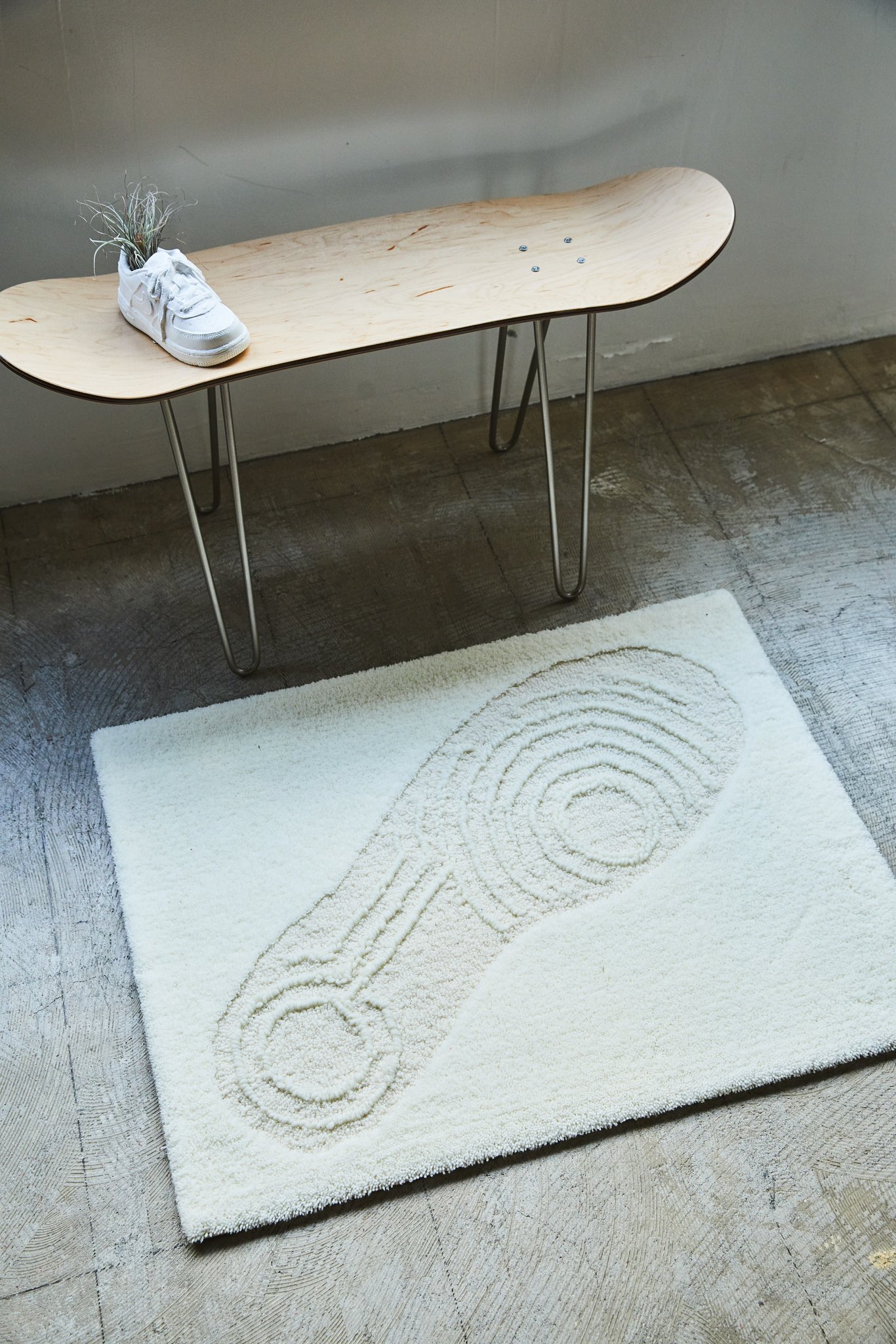 LLL　MIYOSHI RUG “FOOT STEP RUG” ホワイト MIYOSHI RUG Alwayth x MIYOSHI RUG Cloooud Rug - Stacked Store