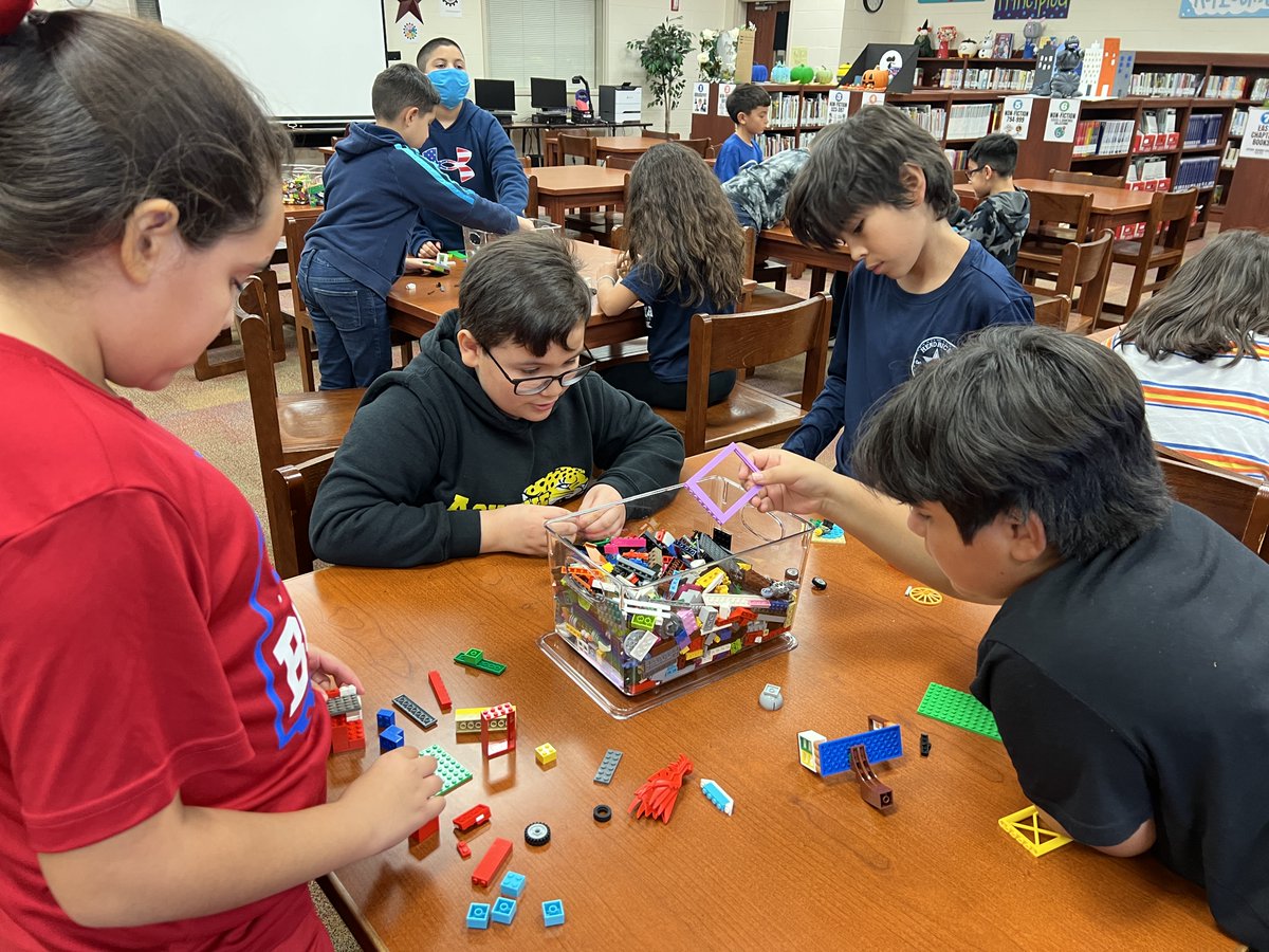 annvega's tweet photo. For National School Library Month,  and National Library week, today I highlight @hendricksstars Cindy Tijerina @cindyt88 She is a wonderful servant leader who does whatever it takes to get the job done.  Thank you Cindy for all you do, your students and campus are lucky to have you! @McAllenISD #McAllenISDLib
