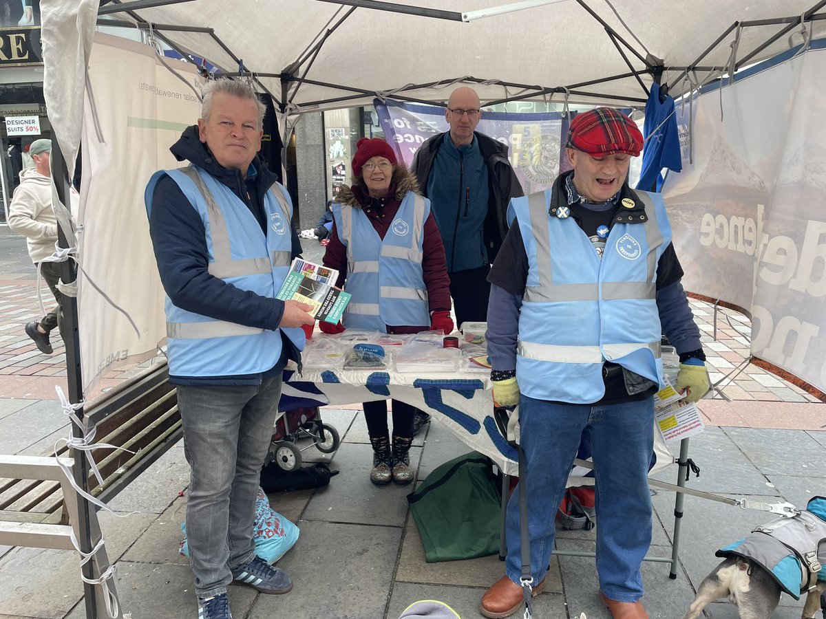 Yesterday’s stall in Argyle St, Pensioners for Independence. Please retweet Believe in Scotland and Pensioners for Independence Rally in Glasgow next Saturday 20 April. #ScottishIndependenceNow