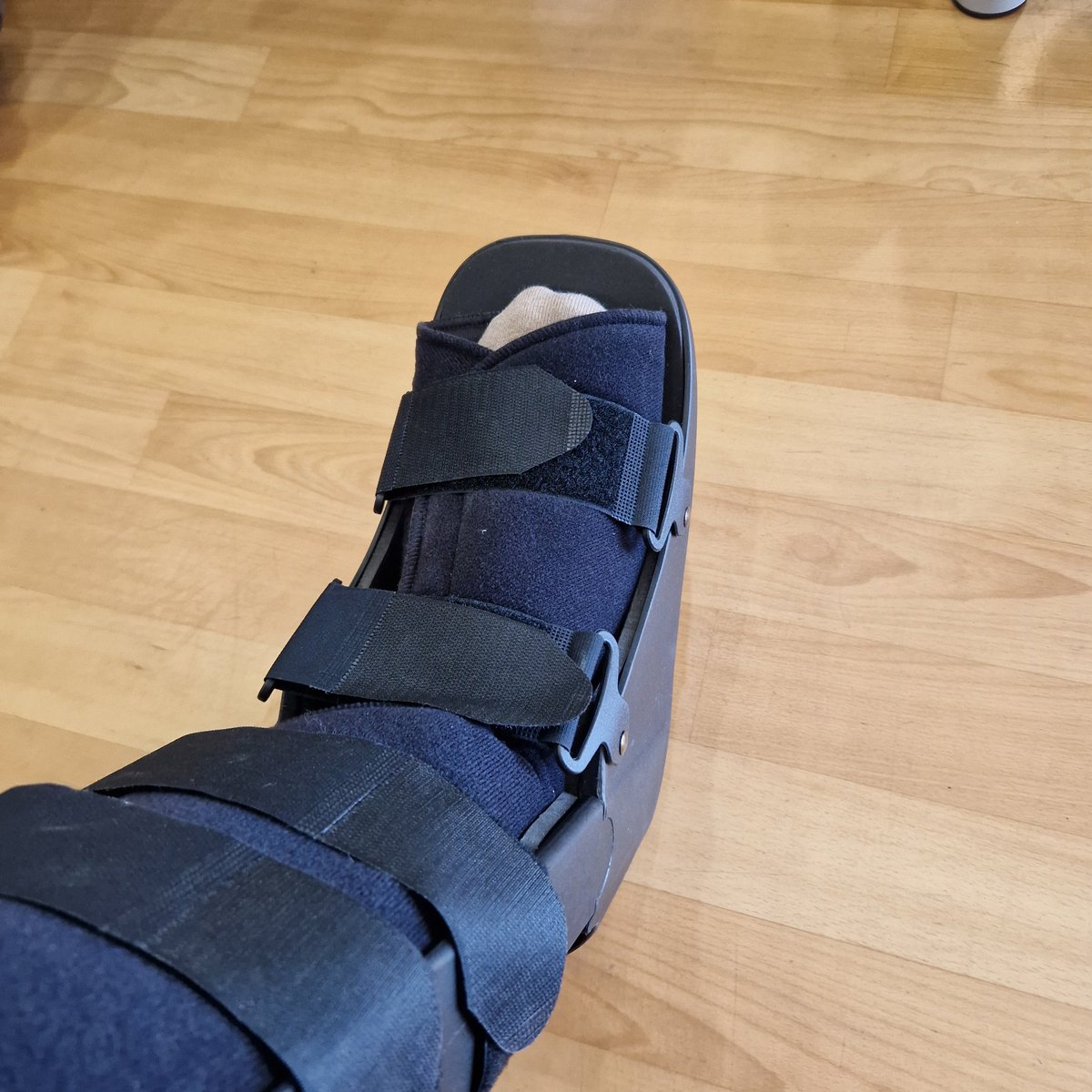 Thank you to St Helier Hospital A&E, who saw me, x-rayed my ankle and sent me home in a special boot! @epsom_sthelier
